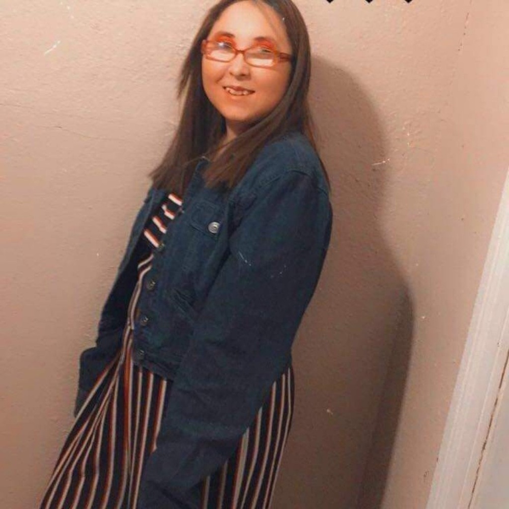 Meet your Posher, Idaly